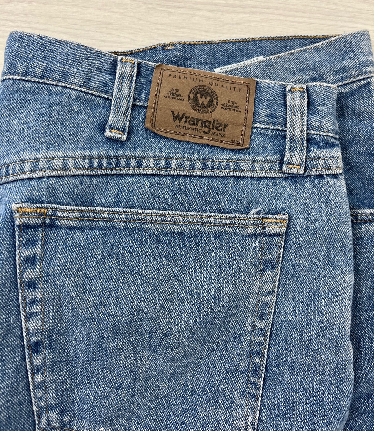 Highwaisted Wrangler Denim Shorts