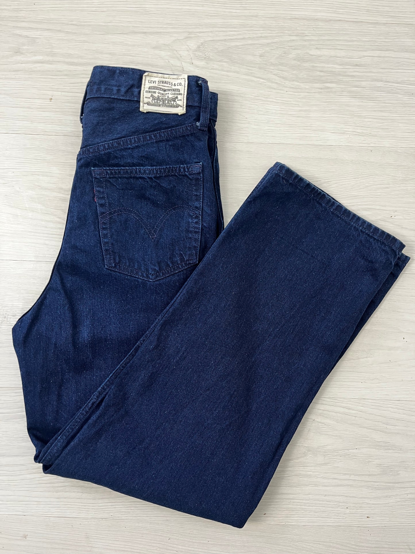 Highwaisted Dark Denim Vintage Levi’s Jeans