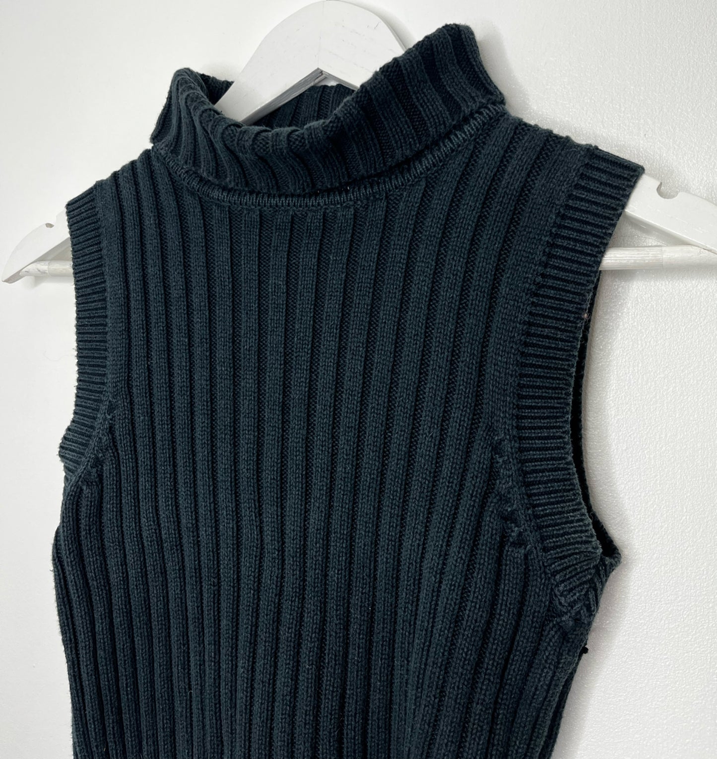 Charcoal Ribbed Turtle Neck