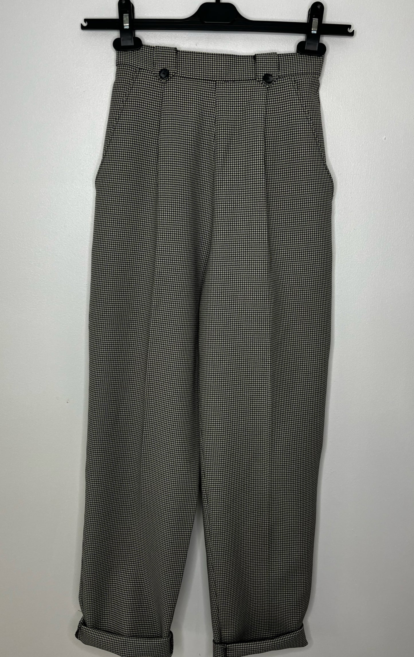 Highwaisted Dog Tooth Trousers