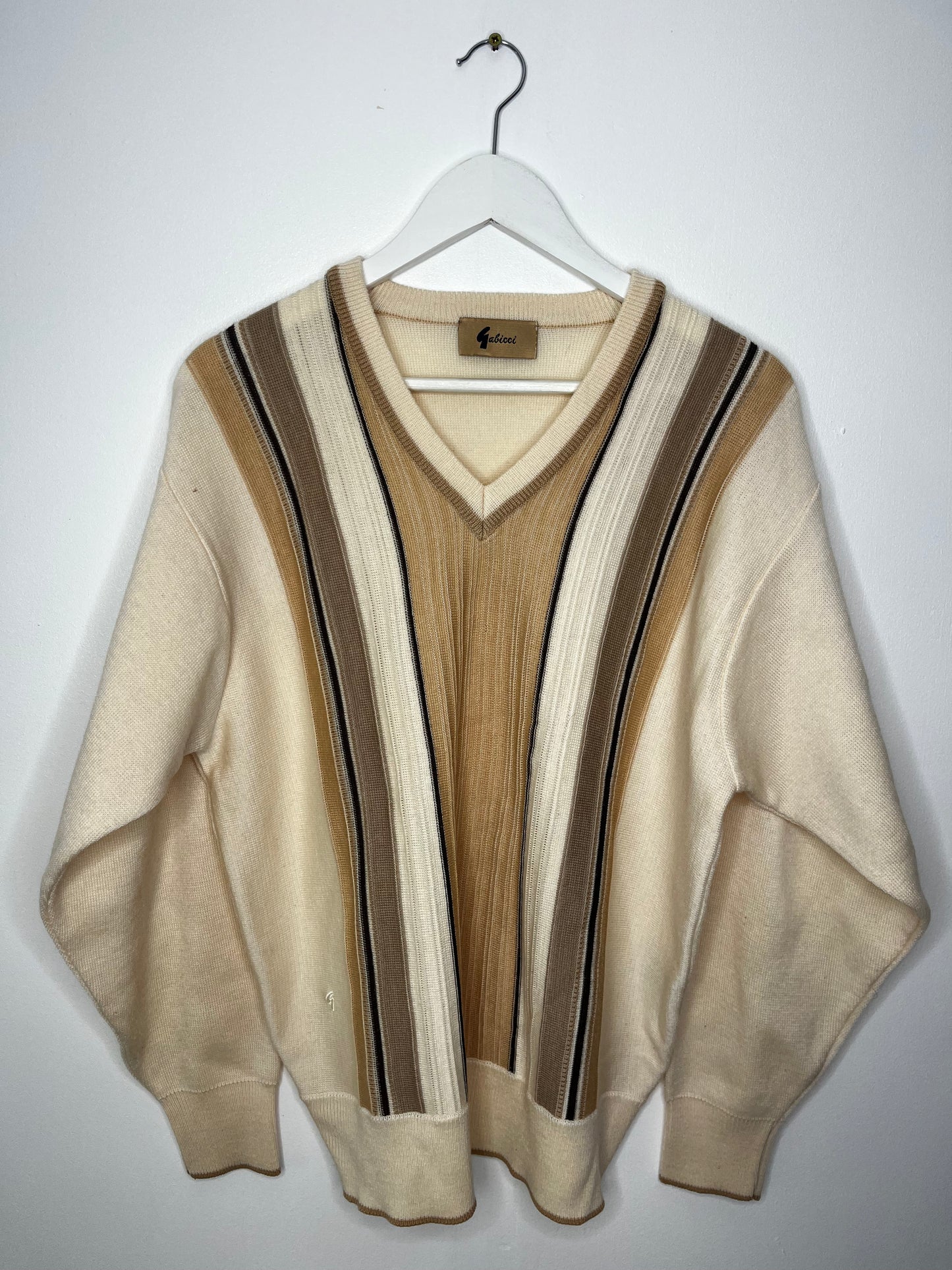Cream V Neck Vintage Jumper