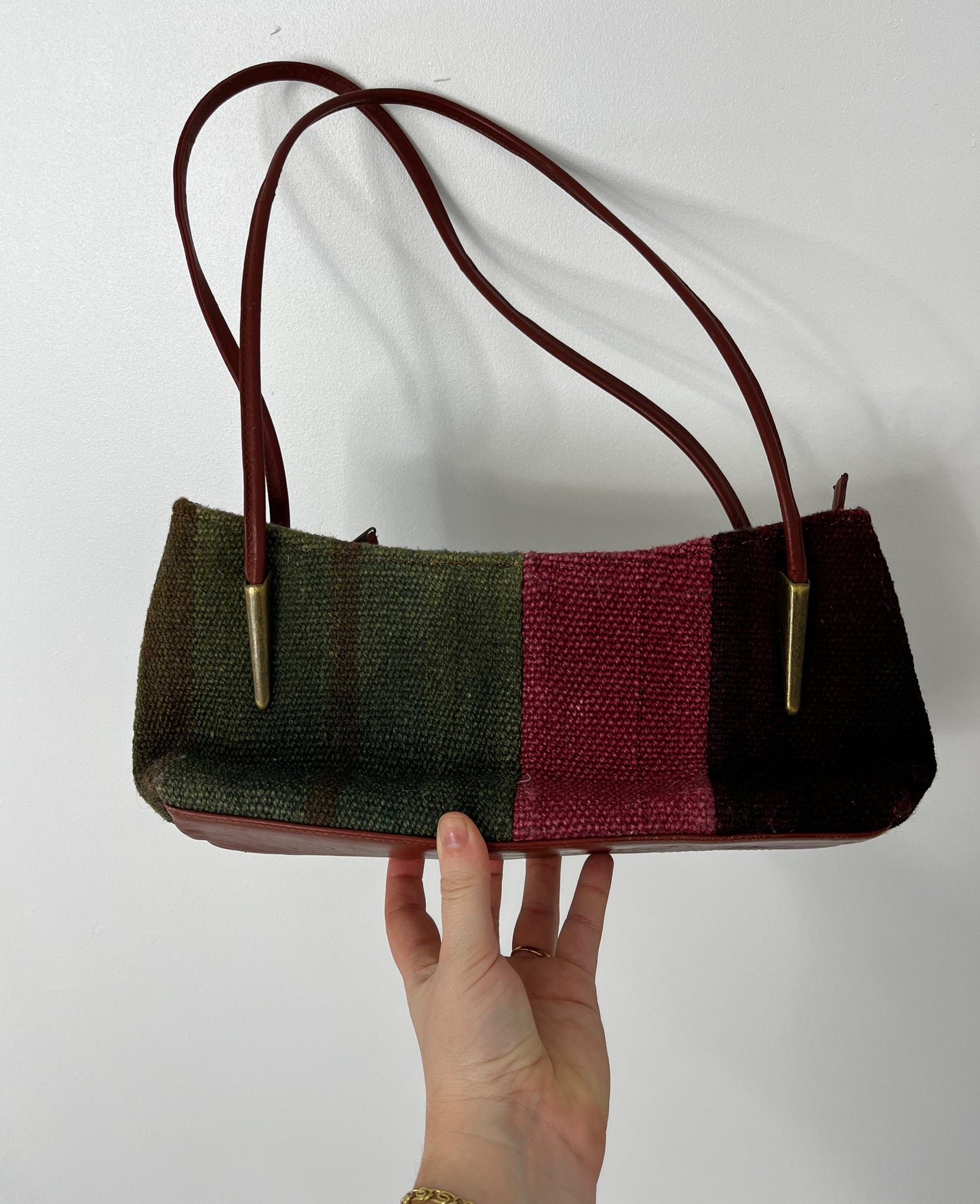 Vintage Shoulder Bag (accessories)