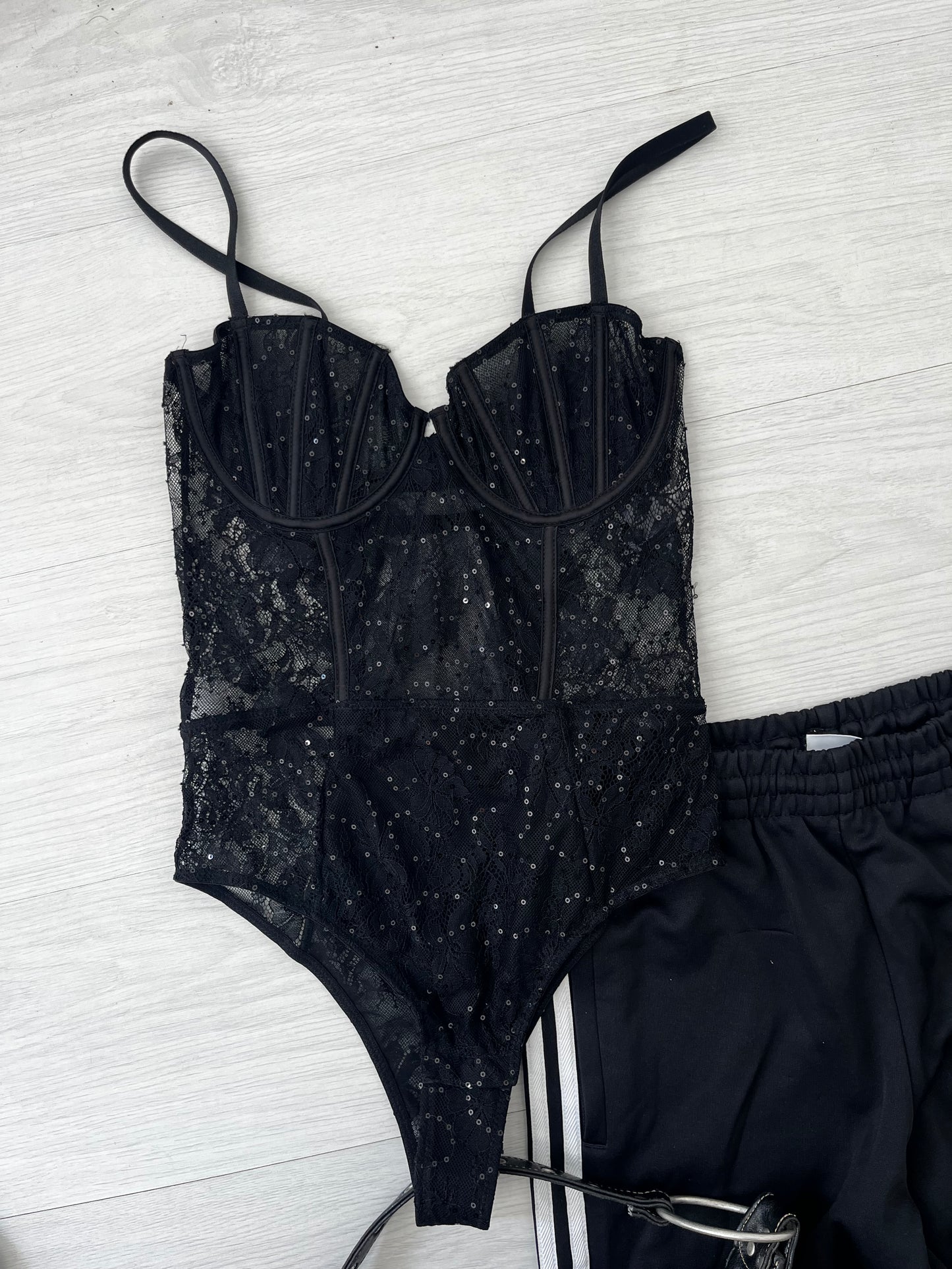 OUTFIT OFFER 4