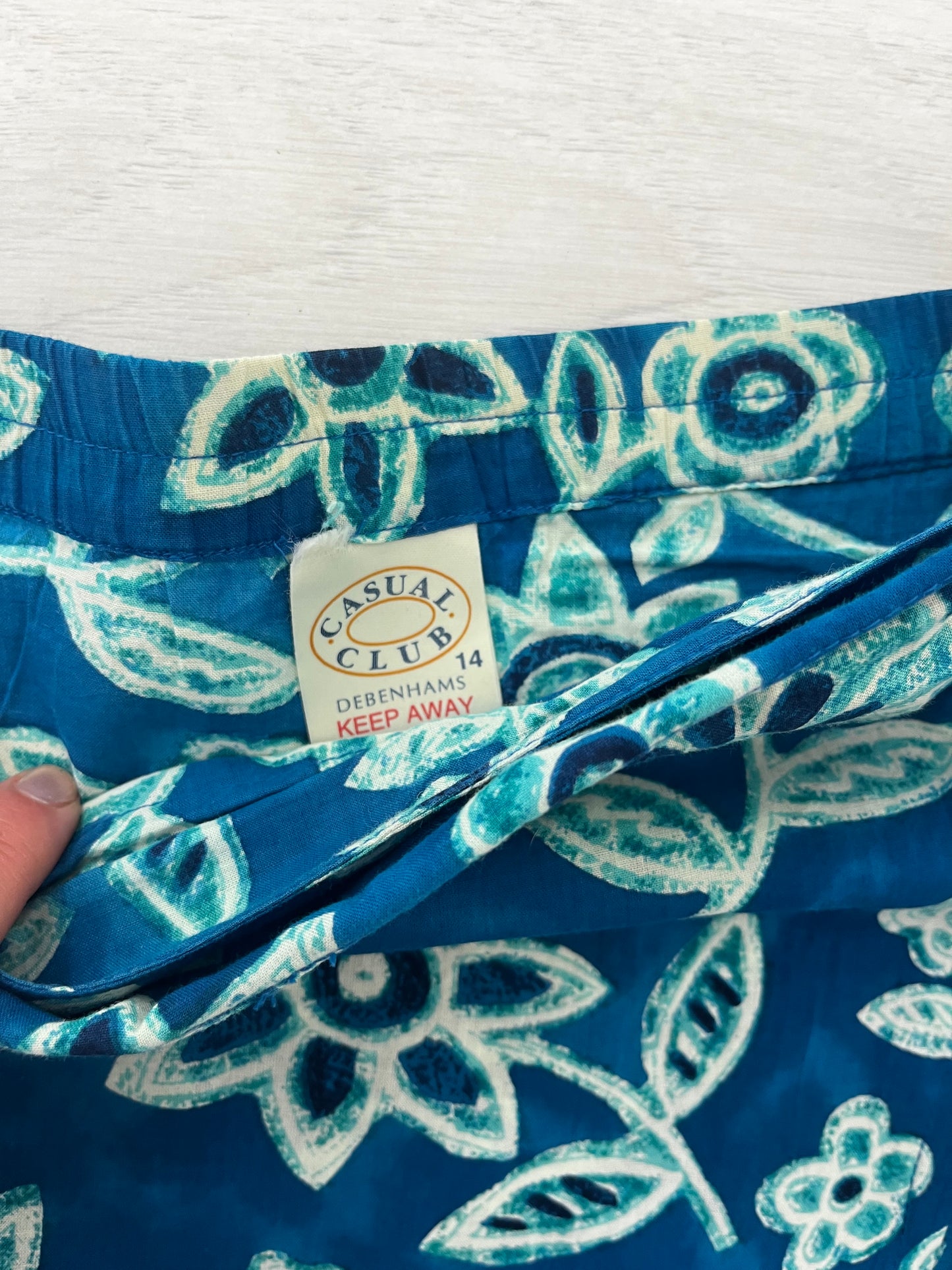 Highwaisted 1990s Blue Beach Sarrong