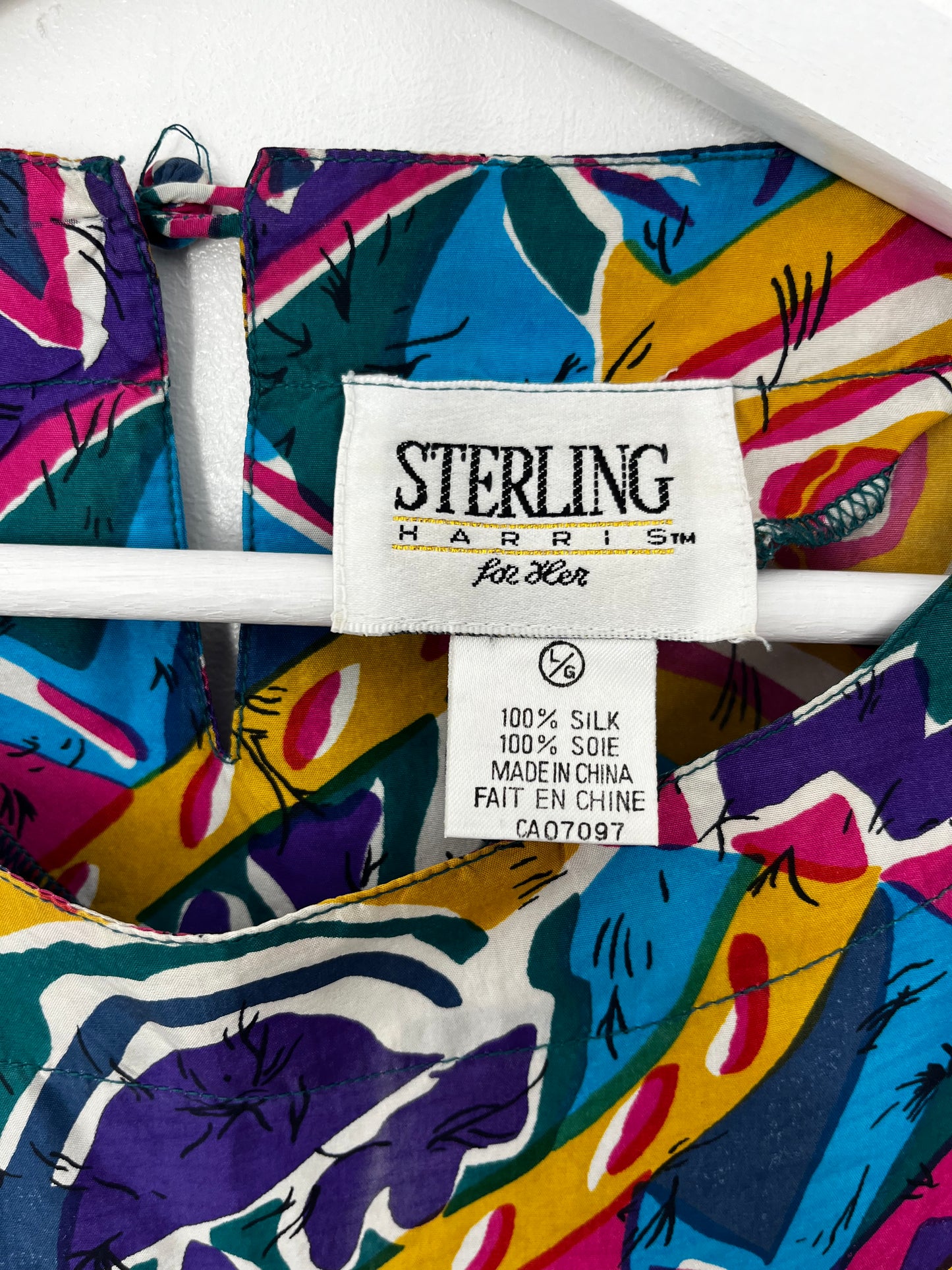 Colourful Abstract 1990s Silk Vintage Blouse Top