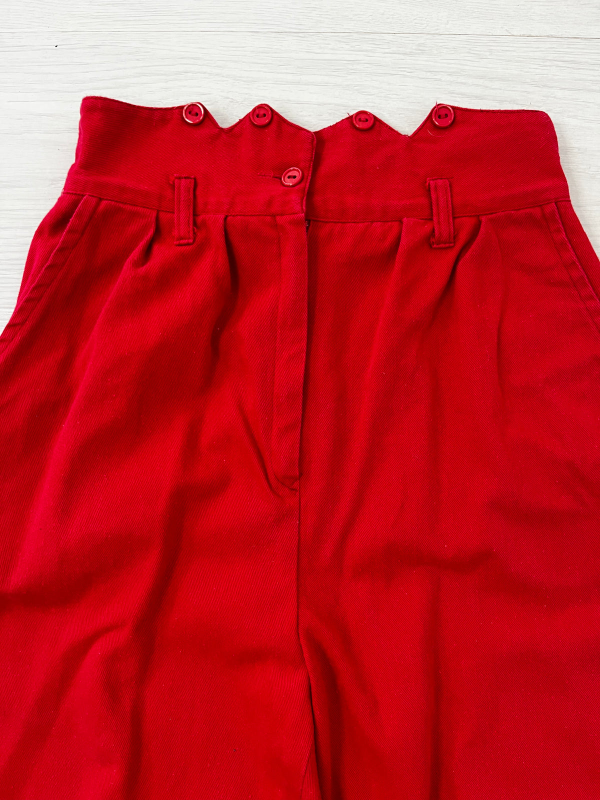 Highwaisted Red Vintage Trousers