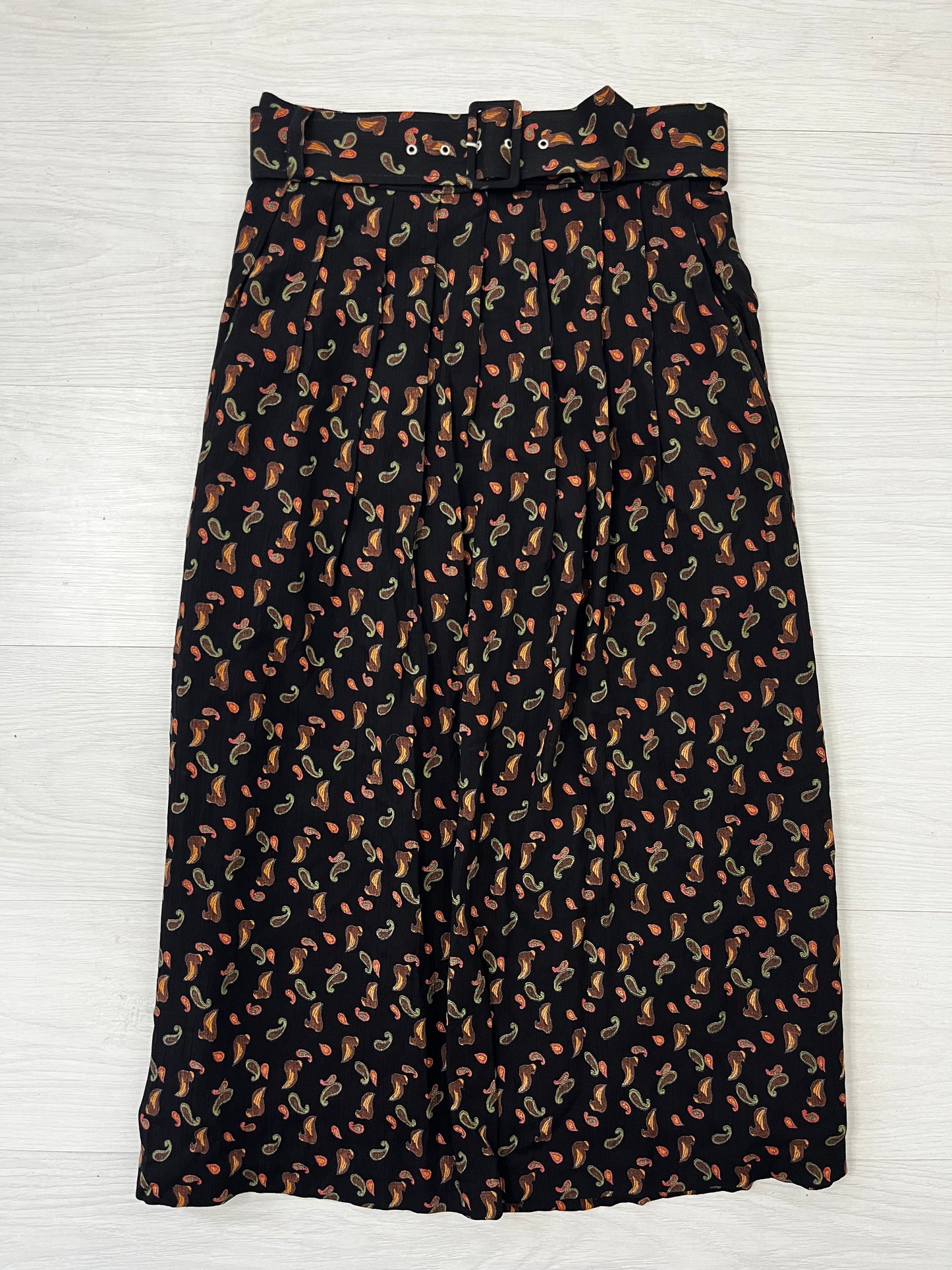 True Vintage Paisley Belted Pleated Skirt