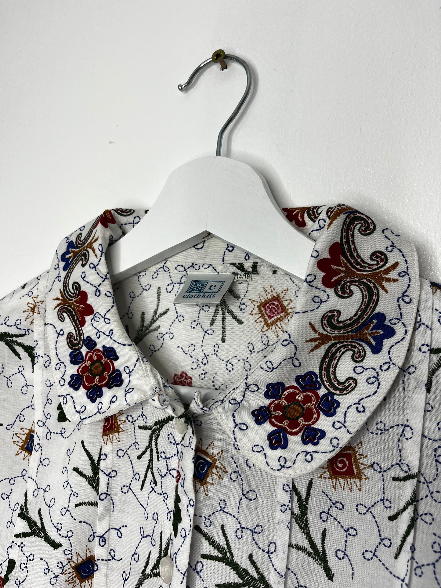 True Vintage Floral Cotton Feminine Blouse