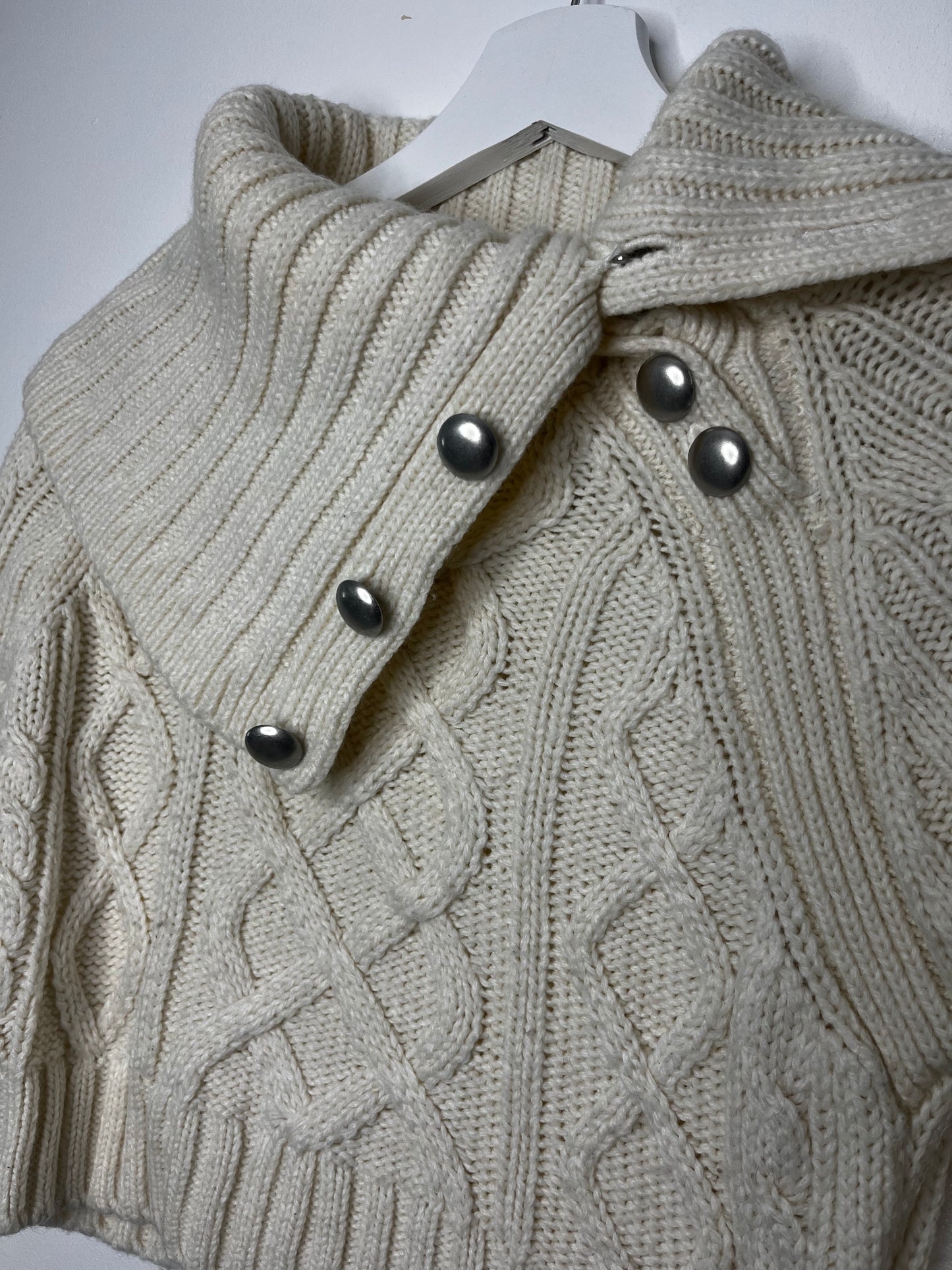 Y2k Cream Large Collar Silver Button Cropped Jumper