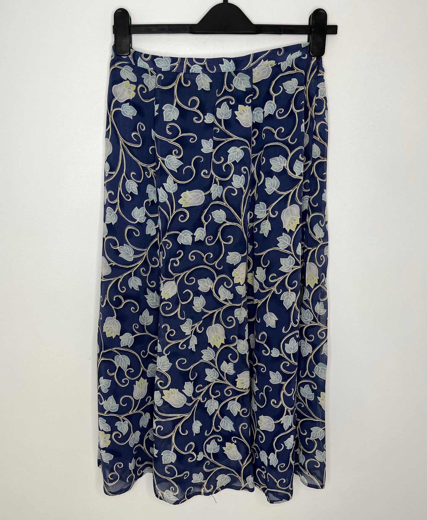 Highwaisted Blue Floral Skirt
