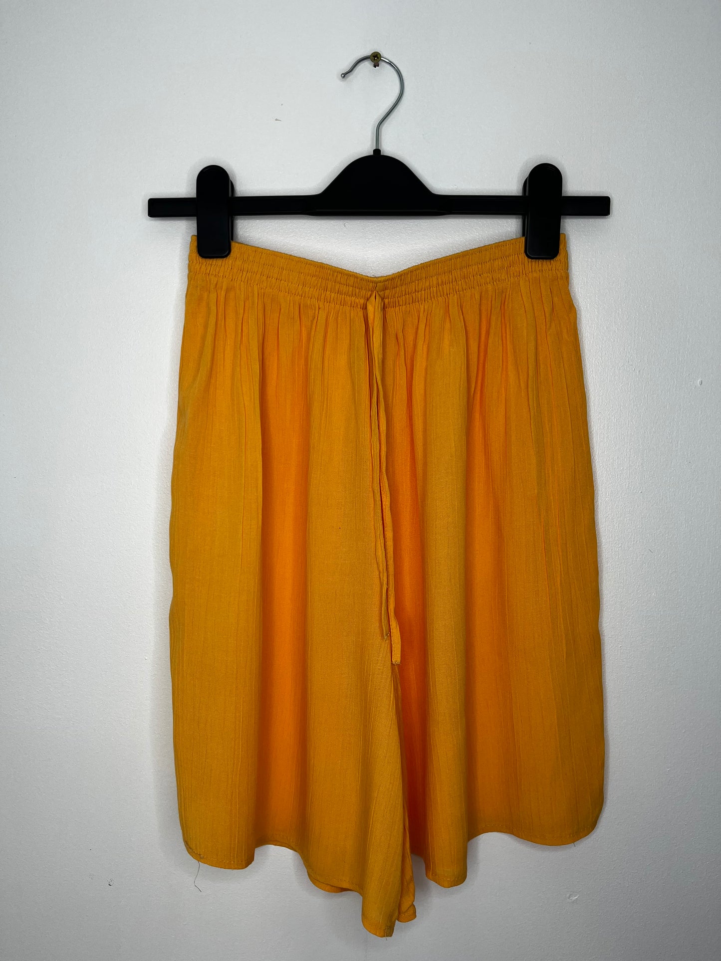 Highwaisted Casual Mustard Shorts