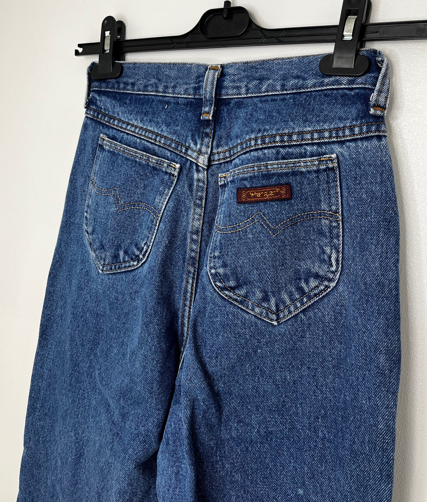 Highwaisted Dark Denim Wrangler Jeans