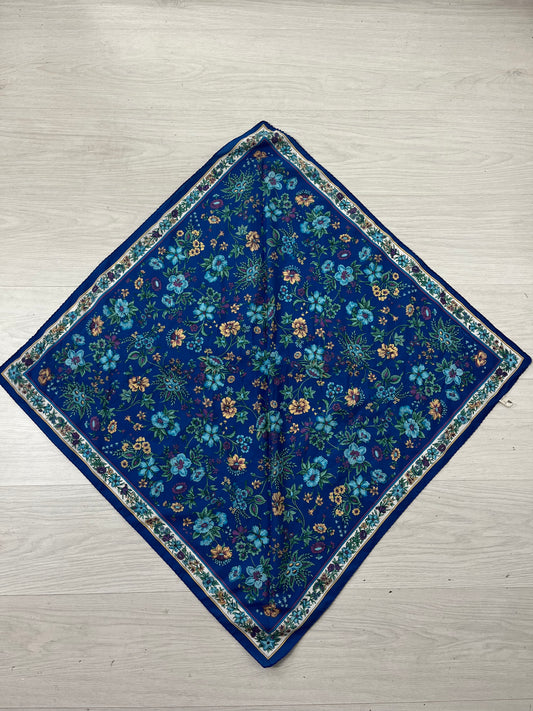 Blue Vintage Scarf Top Accessory