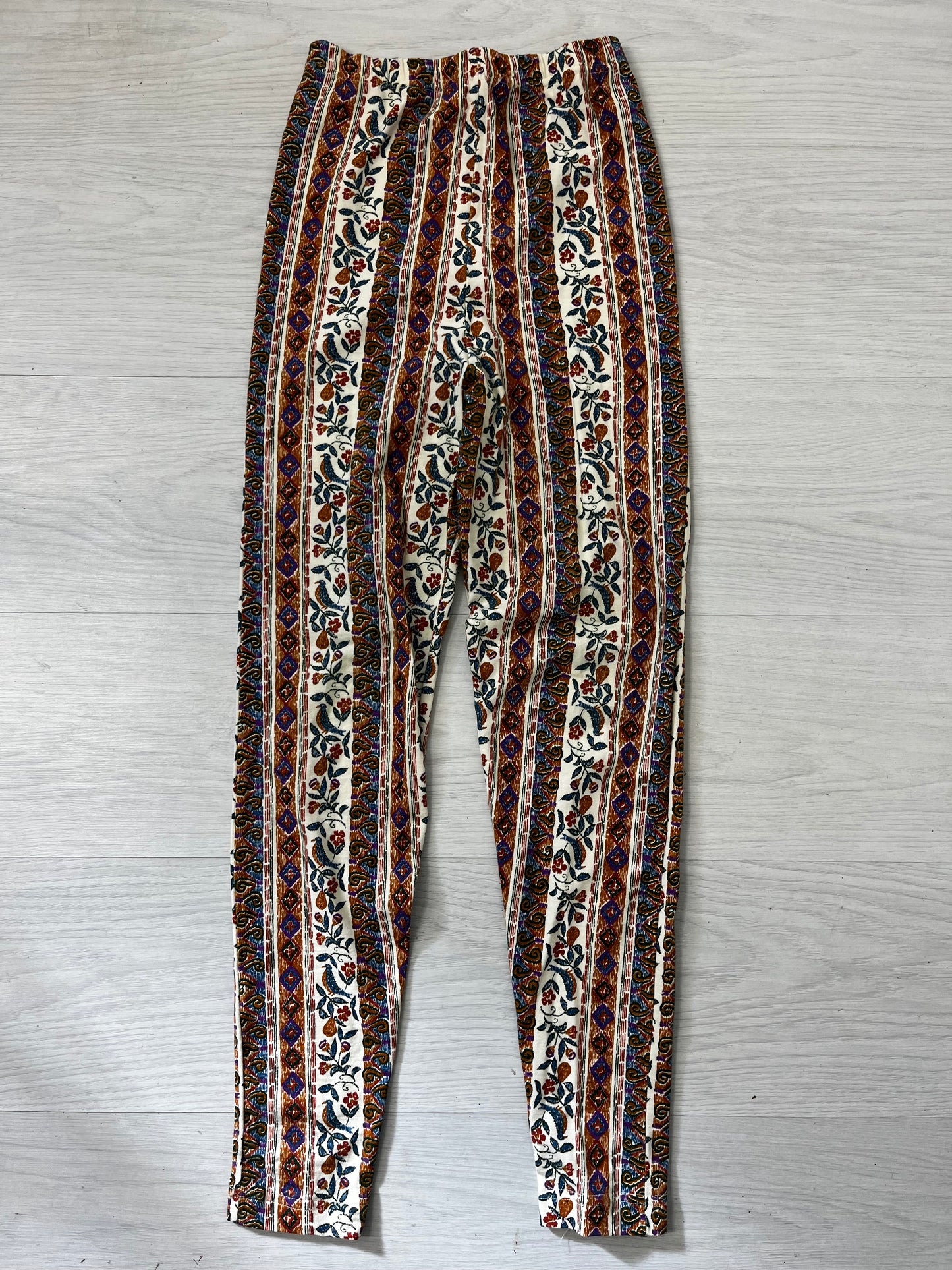 Highwaisted Vintage 90s Patterned Leggings