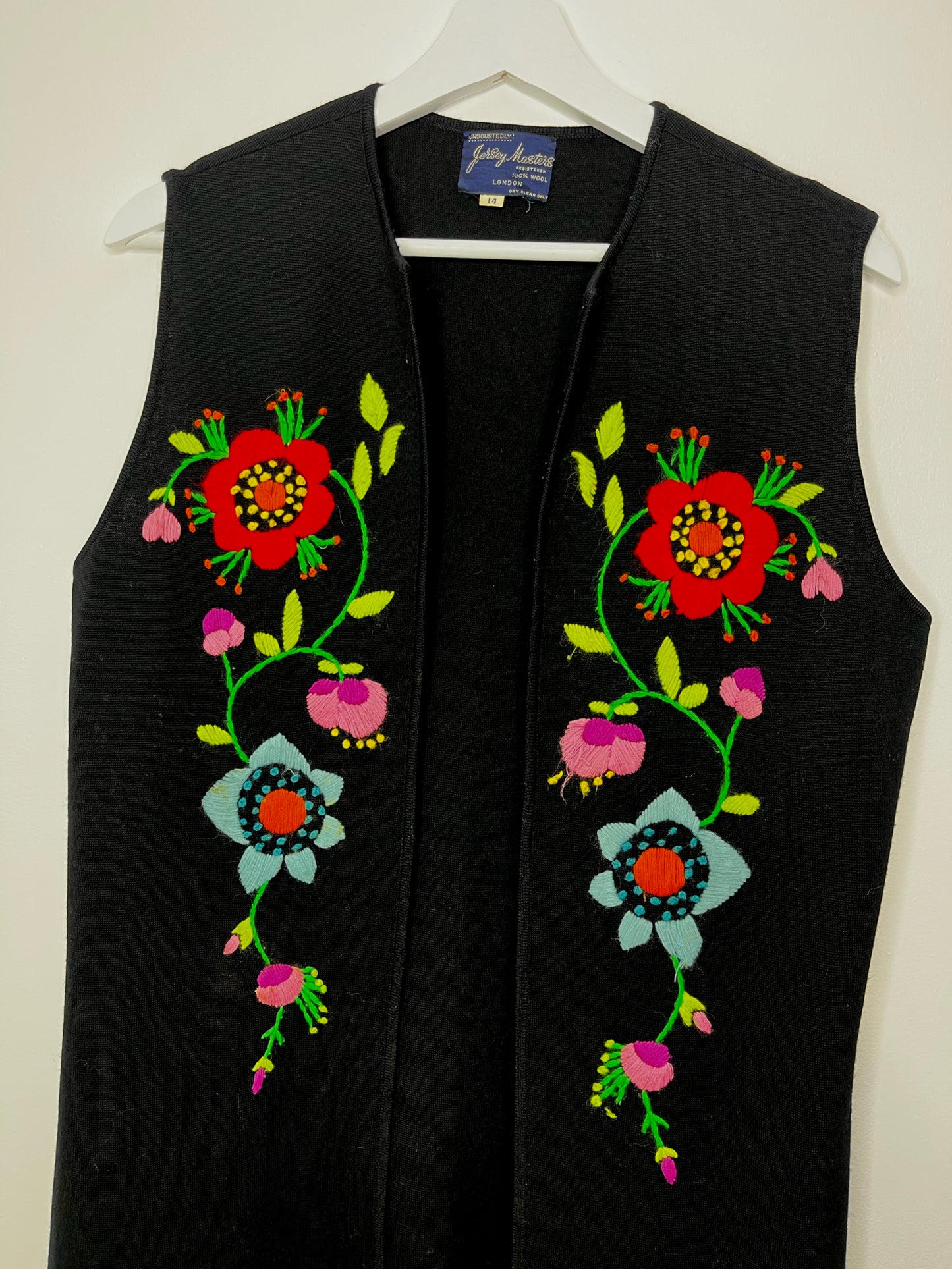 Vibrant Floral Sleeveless Wool Cardigan