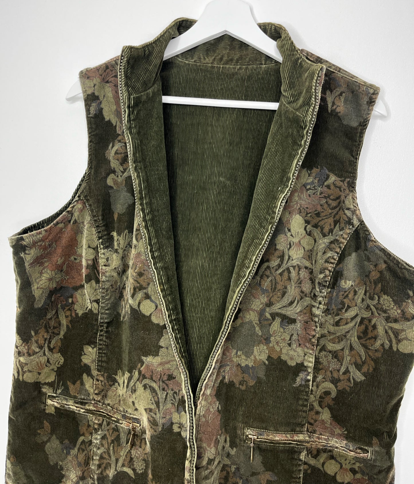 Reversible Cord Patterned Gillett