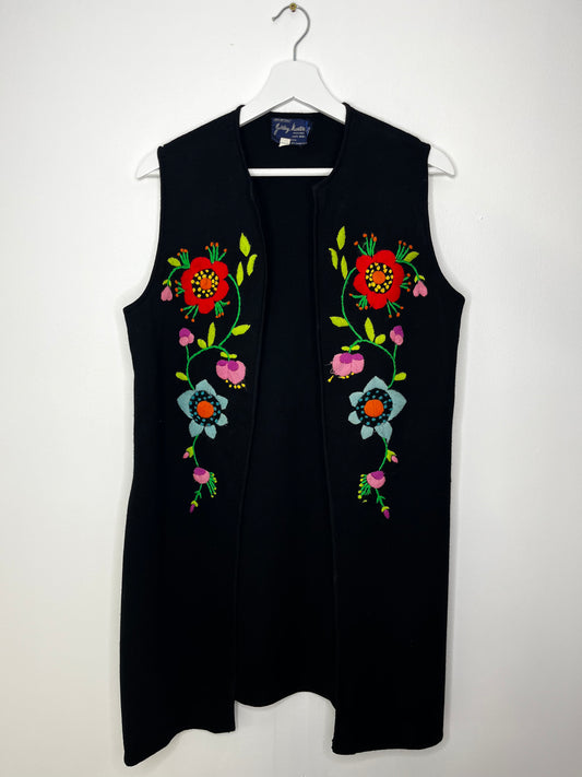 Black Sleeveless Vibrant Floral Wool Cardigan