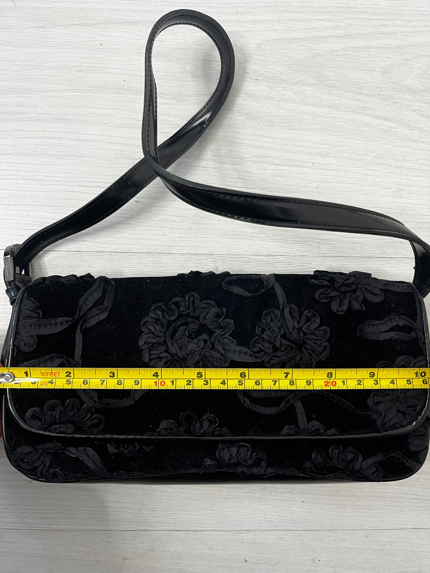 Velvet Nine West black 90s vintage shoulder bag