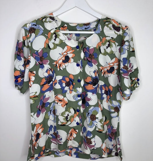 Collarless Green Floral Blouse
