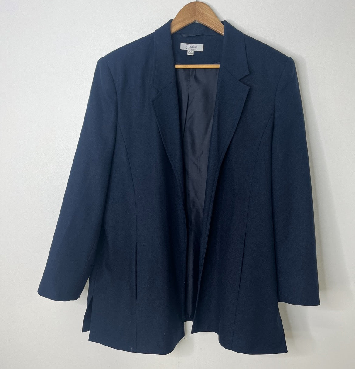 Buttonless Navy Blazer